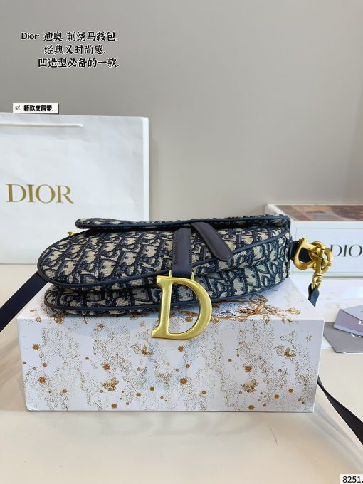 Dior saddle bag - Image 8