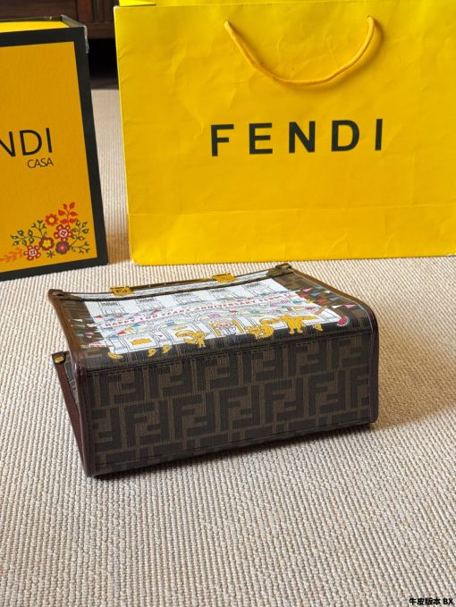 Fendi Peekabo shopping bag - Image 5