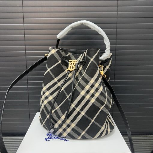 BurberryDrawstring bucket bag - Image 5