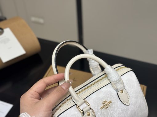  - Image 4