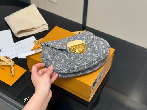  - Image 10