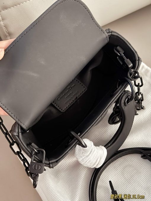 Dior bag - Image 10