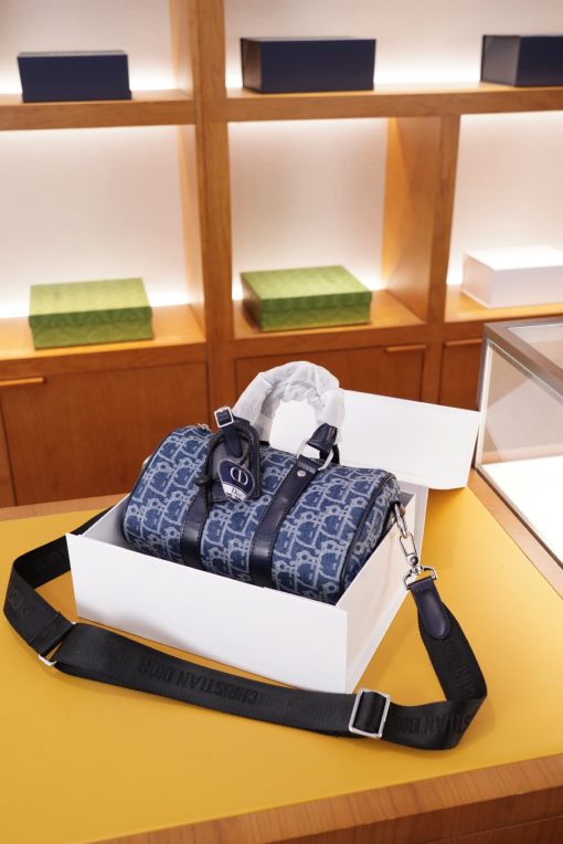 Dior Cross Shoulder Backpack - Image 5