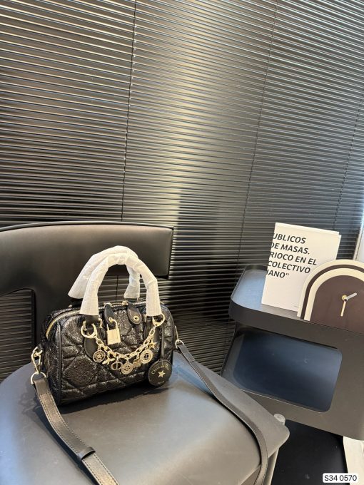 Dior Pillow - Image 2