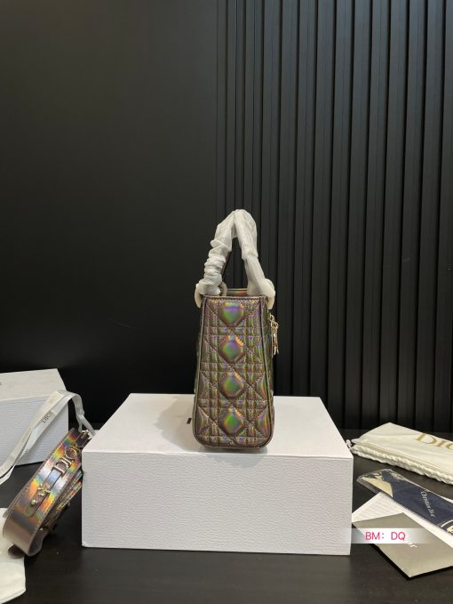  - Image 7