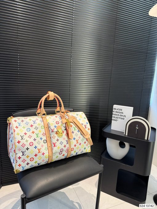 LV travel bag - Image 2