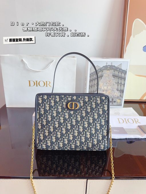 DIOR toiletry bag - Image 8