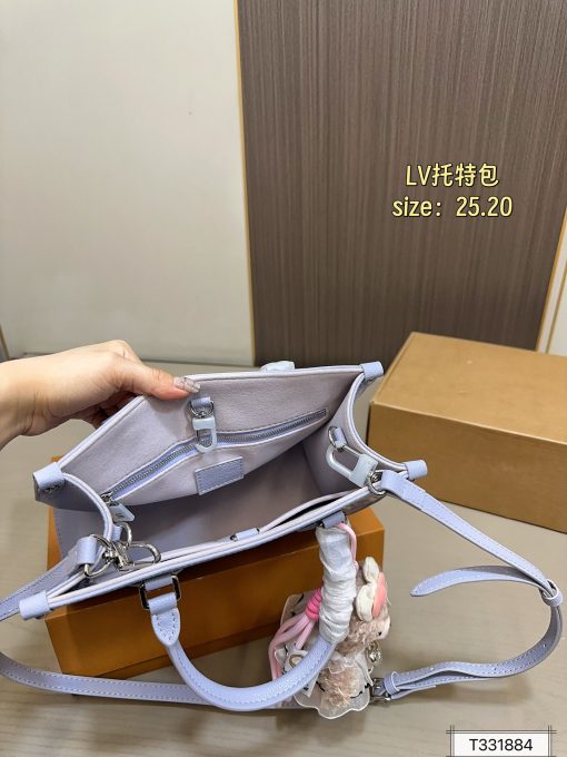 Lv Tott bag - Image 10