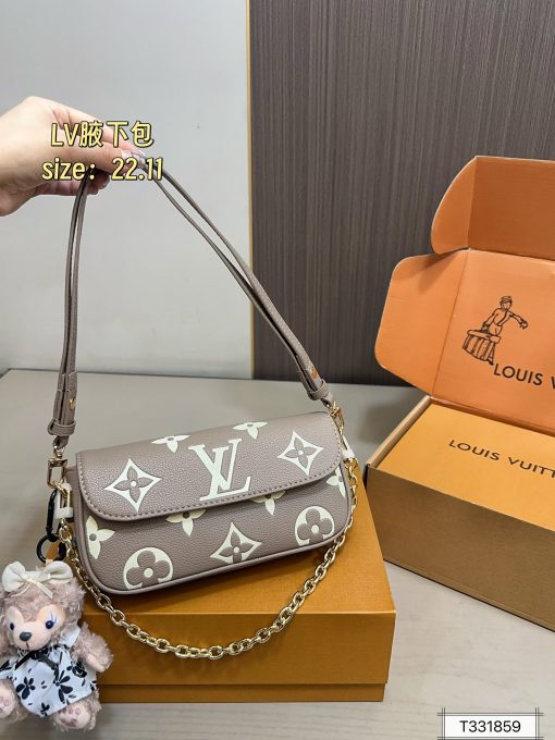 LV Ivy Underarm Bag