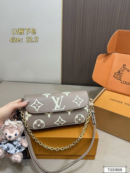 LV Ivy Underarm Bag - Image 9