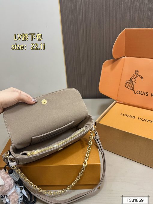 LV Ivy Underarm Bag - Image 10
