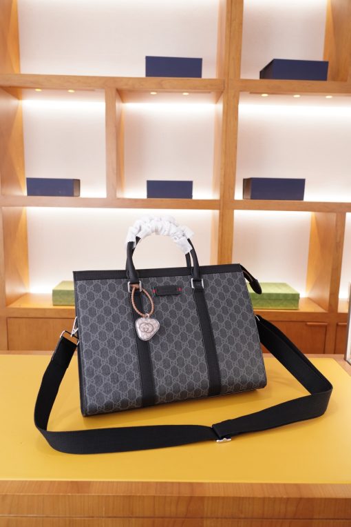 Gucci Handheld Crossbody Backpack