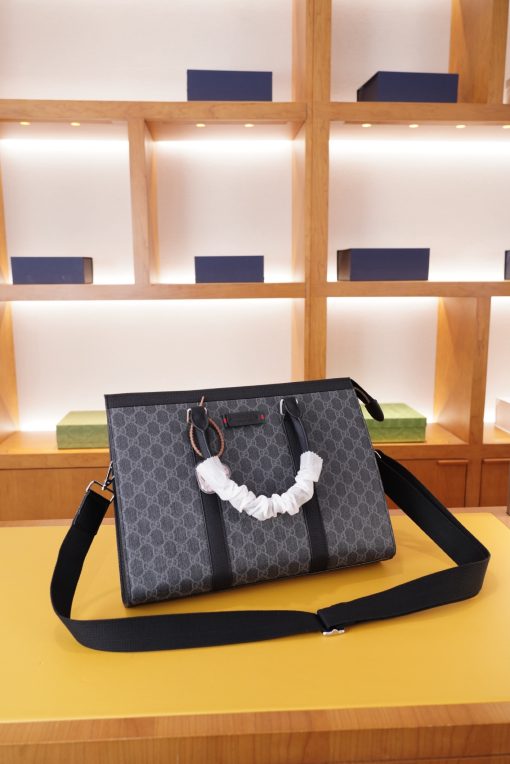 Gucci Handheld Crossbody Backpack - Image 3
