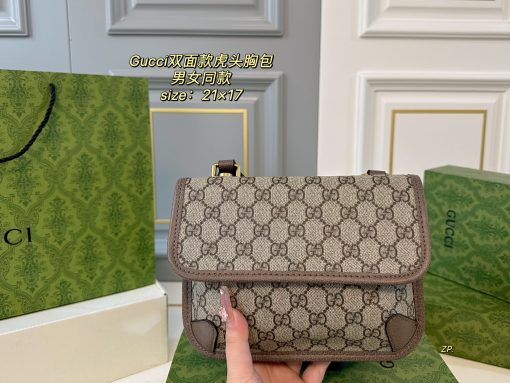 GUCCI vintage chest bag 💕 - Image 9