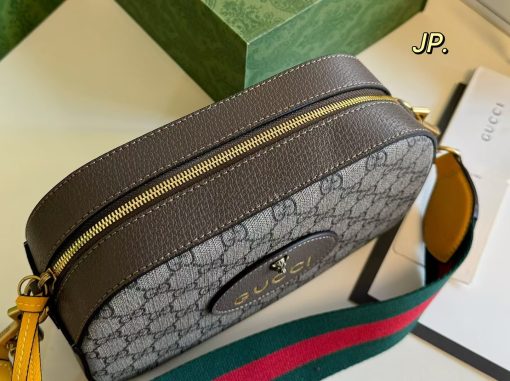 Gucci Classic Tiger Head 🐯 Camera bag 💕 - Image 4