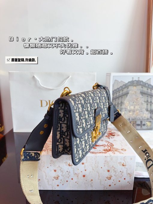 Dior Old Flower Postman Bag - Image 4
