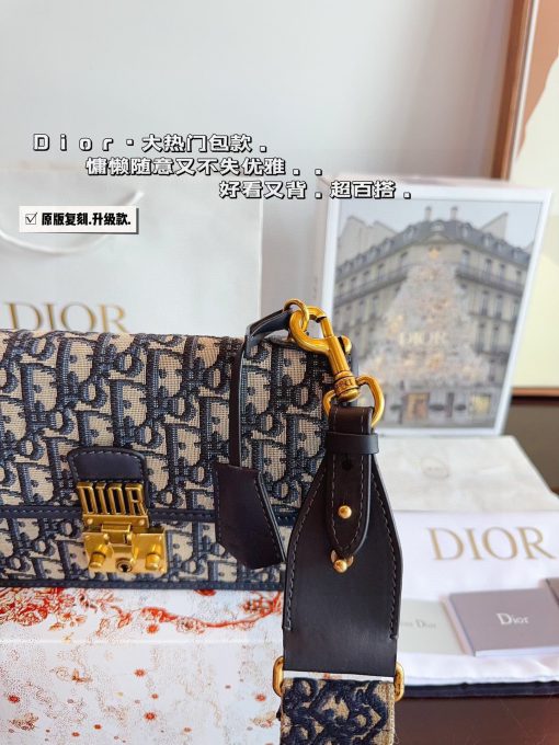 Dior Old Flower Postman Bag - Image 7